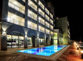 Namhae Lapis Hotel, hotel in Siran-dong