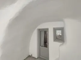 Cycladic Center Economy Rooms