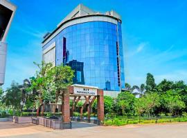 Townhouse Variety Square Near NIT Plaza, hotel near Dr. Babasaheb Ambedkar International Airport - NAG, Nagpur