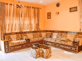 3 Bedrooms house with Air Condition