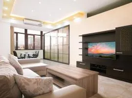 Stylish 2 Bedroom! Heart of city!!
