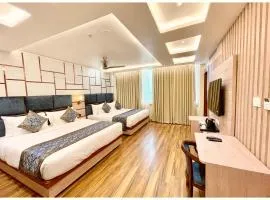 HOTEL MANTAVYA ! PREMIUM Rooms, & Free Wi Fi Near Kashi Vishwanath Temple BEST HOTEL