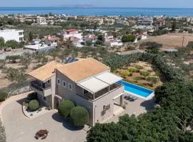 Four Seasons private villa - seaview - big heated pool - gym - sport activities