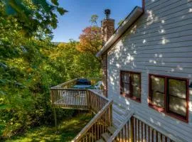 Serene Mountain Chalet Retreat