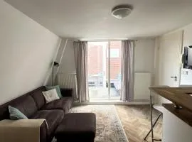 Beachfront apartment with rooftop terrace