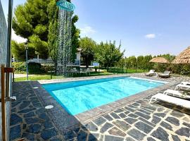 VlLLA PRIVADA - CASA DE MADERA, hotel ad Alacón