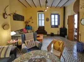 Casa centenaria con encanto