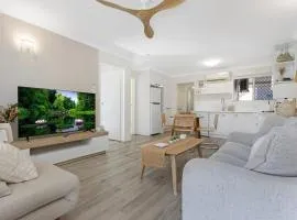 The Bay Beach Shack, Hervey Bay