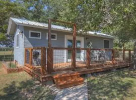 Grey Haus Casita-Peaceful Hill Country Views!