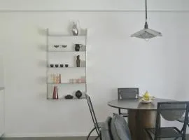 MI Apartment Ulm Design Studio by MAMO INTERIORS