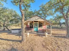 Tranquil Retreat w/Hot-Tub 10-Mins to Downtown!