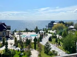 Dacha Del Mar