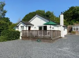 Peregrine Cottage with Hot Tub