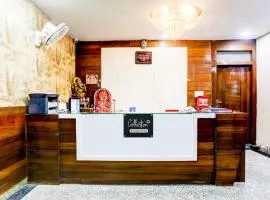 Super Collection O Kampoo Tiraha Road Formerly Siddhi Vinayak