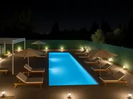 Paloma Mansion- Villa with Private Pool Embraced by Nature By Villa Mana Gers