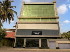 Super Townhouse Madgaon, hotel en Goa