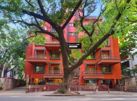 Super Townhouse Oak Prabhat Road, hotell i Pune