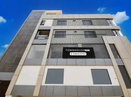 Super Townhouse Oak Ratanpur Panki