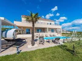 Villa with Private Heated Pool