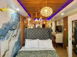 J&J Havenstay Ananda Square