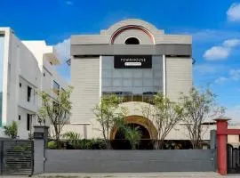Super Townhouse Kalmana