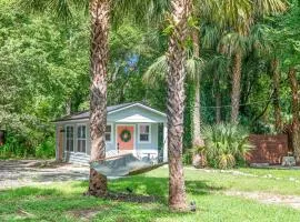 Palm Cottage Tiny House Hideaway