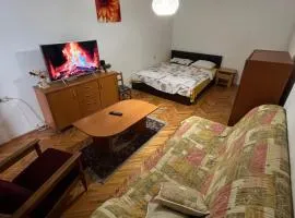 Yugoslav Retro Stay - Skopje Edition