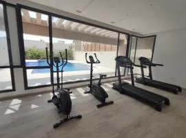 Coquet appartement avec piscine à 10min de l'aéroport Tunis - family only
