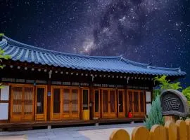 Hanok Saehamano in Jeonju
