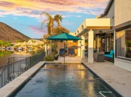 Modern 3BR Oasis Pool Views Fire Pit & BBQ