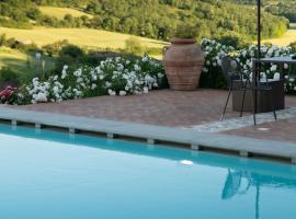Borgo Sant'Apollinare - Resort, khách sạn spa ở SantʼApollinare