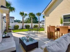 Coastal Home with Yard Less Than 1 Mi to Old Town Bluffton!
