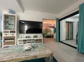 MarVillaFuerte - Appart Air-Conditioned Swimming Pool & Private Jacuzzi