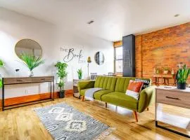 Prime Location Top Rated Clean Parking Free!