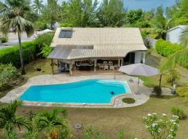 Villa Petrea avec piscine à 250 m de la plage de l'Ermitage