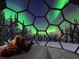 SKOG - Aurora Igloos Resort, khách sạn spa ở Kalix