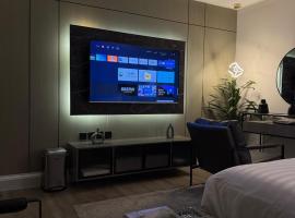 Self check-in MN Apartments - Luxury, ξενοδοχείο σε Quai