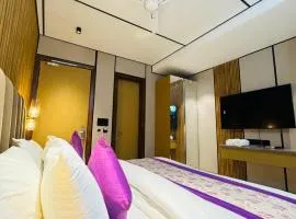 JS Residency Suites Near Nizamuddin Railway Station