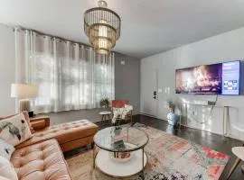 Stylish 1BR with Patio Near Santa Fe Trail