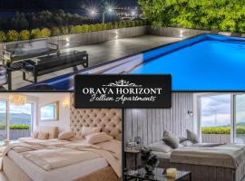 Orava Horizont - Jollien Apartments, hotel con piscina a N&aacute;mestovo