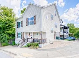 Walk-to-Campus 6BR Retreat - Steps to Razorback Stadium & UA