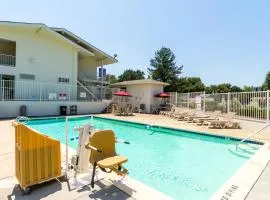 Motel 6-Redding, CA - Central