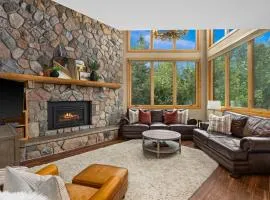 Gorgeous Executive Lutsen Townhome - Ski-in Ski-out, Pool, Hot Tub, Hiking, Biking, campfires and more!
