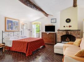 Vecchio Mulino Fontona Girasole, khách sạn có hồ bơi ở Chiesanuova