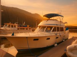 Dockside Boat Rental Beach Rosario Pool Ocean View, barco em Eastsound
