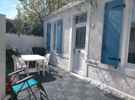 Petite maison CHATELNANON à 250 mètres de la mer