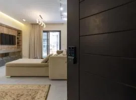 83/17/3 (1) · Your Personal Luxury 3BR Retreat