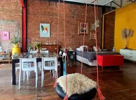 Pet-friendly City Loft Apartment