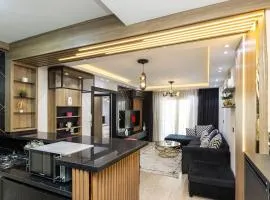 121/40/13 · Amazing luxury 2BR Apt Madinty Patio with views!