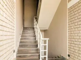 Super Townhouse Amaraa Farms Near LuLu Hypermarket